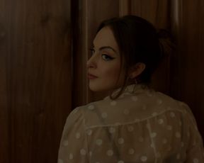 Elizabeth Gillies - Dynasty s02e21 (2018) Nude movie scene