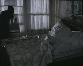 Victoria Johnstone nude - Lake Eerie (2016)