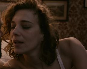 Celine Sallette, Eleonore Haentjens - Cessez-le-feu (2016) Sexy movie video