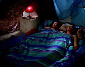 Agnieszka Krukowna, Ewa Gorzelak - Farba (1993) Naked sexy videos