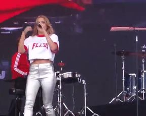 Sexy Tove Lo Nude - Talking Body – Outside Lands 2017 