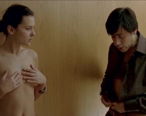 Sexy Virginie Ledoyen nude - Shall We Kiss (2007) 