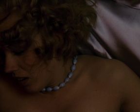 Petra Hrebickova Nude - I Served the King of England (2006)