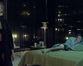 Sexy Estella Warren - The Stranger Within 