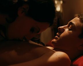 Hot celebs video Monica Bellucci - Malena (2000) 