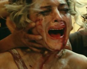 Hot celebs video Monica Bellucci - Malena (2000) 