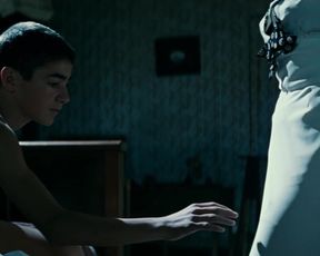 Hot celebs video Monica Bellucci - Malena (2000) 