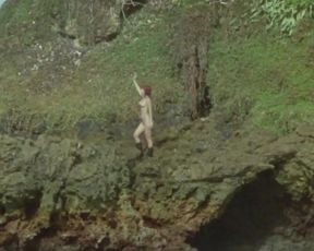 Elisa Heidrich Nude - Animal Politico (2017)