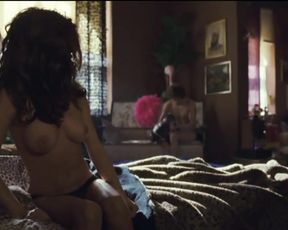 Hot actress Natalia Avelon nude - Das wilde Leben (2007) 
