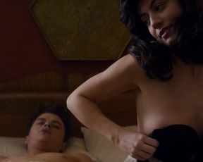 Sexy Alessandra Mastronardi nude - Life (2015) 