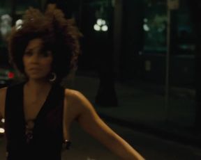 Hot scene Halle Berry Nude - Frankie Alice (2010) 