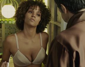 Hot scene Halle Berry Nude - Frankie Alice (2010) 