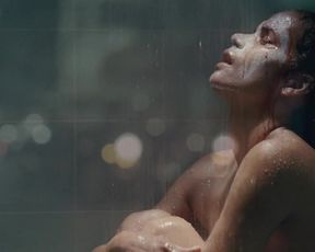 Hot scene Halle Berry Nude - Frankie Alice (2010) 