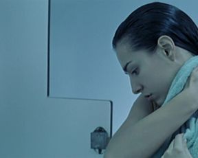 Hot actress Cristina Brondo, Marisol Membrillo - Hipnos (2004) 