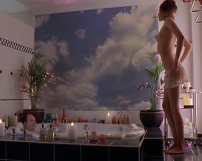 Hot scene Helena Noguerrai nude - Ah! Si j’étais riche (2002) 