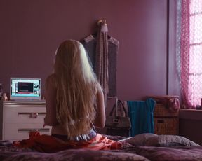 Sexy Florence Pugh, Anna Friel Nude - Marcella s01e02 (2016) 