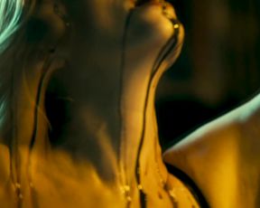 Hot scene Carolina Bang, Macarena Gomez naked- Las brujas de Zugarramurd (2016) 