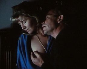 Hot scene Gosia Dobrowolska - Golden Braid (1990) 