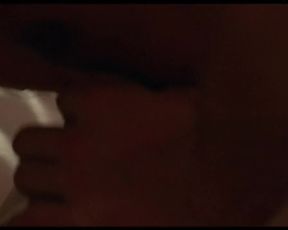 Hot actress Blanca Lewin nude - En la cama (2005) 