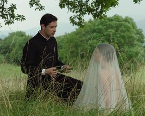 Sexy Diane Rouxel, Nathalie Tetrel nude - Fou D’Amour (2015) 