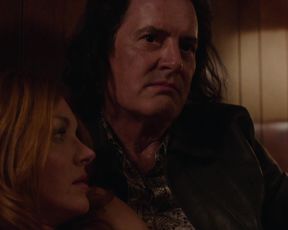 Naked scene Nicole LaLiberte nude - Twin Peaks S03E02 (2017) TV show nudity video