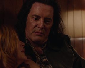 Naked scene Nicole LaLiberte nude - Twin Peaks S03E02 (2017) TV show nudity video