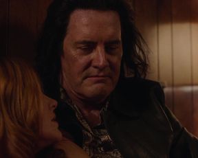Naked scene Nicole LaLiberte nude - Twin Peaks S03E02 (2017) TV show nudity video