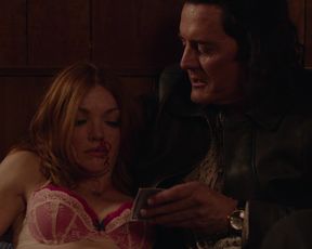 Naked scene Nicole LaLiberte nude - Twin Peaks S03E02 (2017) TV show nudity video