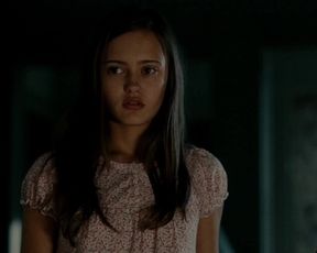 Carice van Houten nude - Intruders (2011)