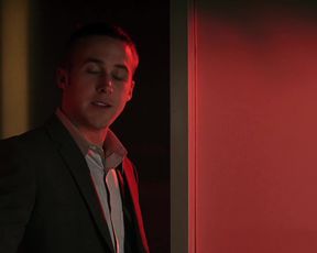 Rosamund Pike nude - Fracture (2007)