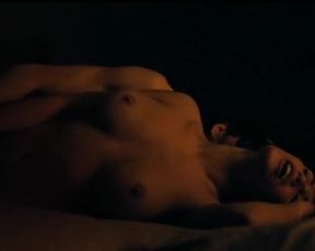 Sexy Lucie Lucas naked - Porto (2016) Nude movie 