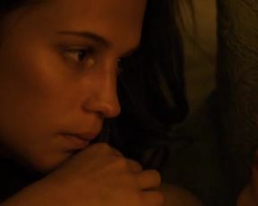 Hot celebs video Alicia Vikander nude - Submergence (2018) 