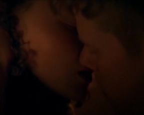 Sexy Tallulah Haddon nude - Kiss Me First- (2018) season 01-episode 04 