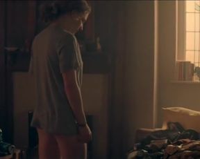 Hot actress Simona Brown nude, Tallulah Haddon naked - Kiss Me First-s01e02 (2018) 