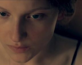 Hot actress Simona Brown nude, Tallulah Haddon naked - Kiss Me First-s01e02 (2018) 