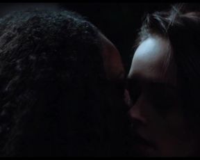 Lauren Ashley Carter naked - Imitation Girl (2017)