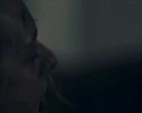 Naked scene Elisabeth Moss naked - The Handmaid's Tale s02e02 (2018) TV show nudity video