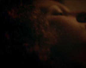 TV show scene Tallulah Haddon naked - Kiss Me First s01e04 (2018) 