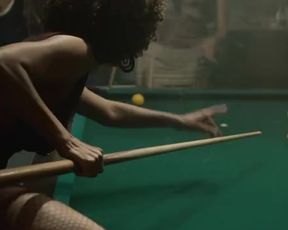 Naked scenes Halle Berry naked - Frankie & Alice (2010)