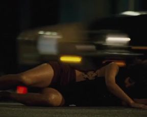 Naked scenes Halle Berry naked - Frankie & Alice (2010)