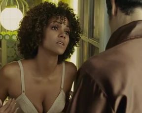Naked scenes Halle Berry naked - Frankie & Alice (2010)