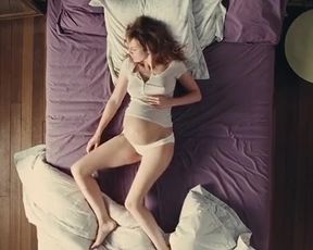 Naked scenes Louise Bourgoin Nude - Un heureux événement (2011)