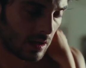 Naked scenes Louise Bourgoin Nude - Un heureux événement (2011)