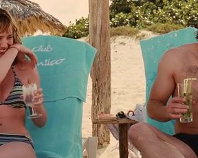 Naked scenes Louise Bourgoin Nude - Un heureux événement (2011)