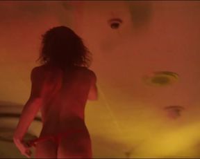 Marisa Tomei, Emily Hynnek, Lili Taylor Nude - Factotum (2005)