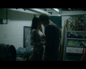 Janet Montgomery, Roxanne Gregory Nude - Romans (2017)