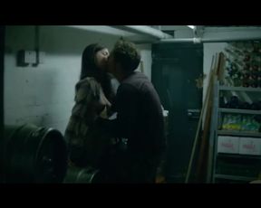 Janet Montgomery, Roxanne Gregory Nude - Romans (2017)