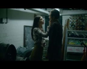 Janet Montgomery, Roxanne Gregory Nude - Romans (2017)