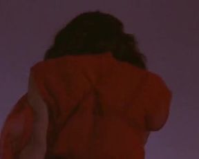 Sexy Claudia Koll, Ornella Marcucci - All Ladies Do It (1992) 