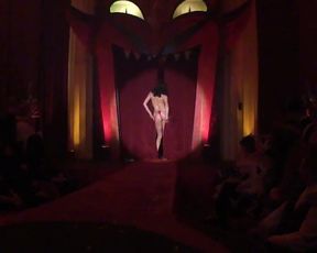 Burlesque Strip  SHOW -040- Laura Desiree Peepshow